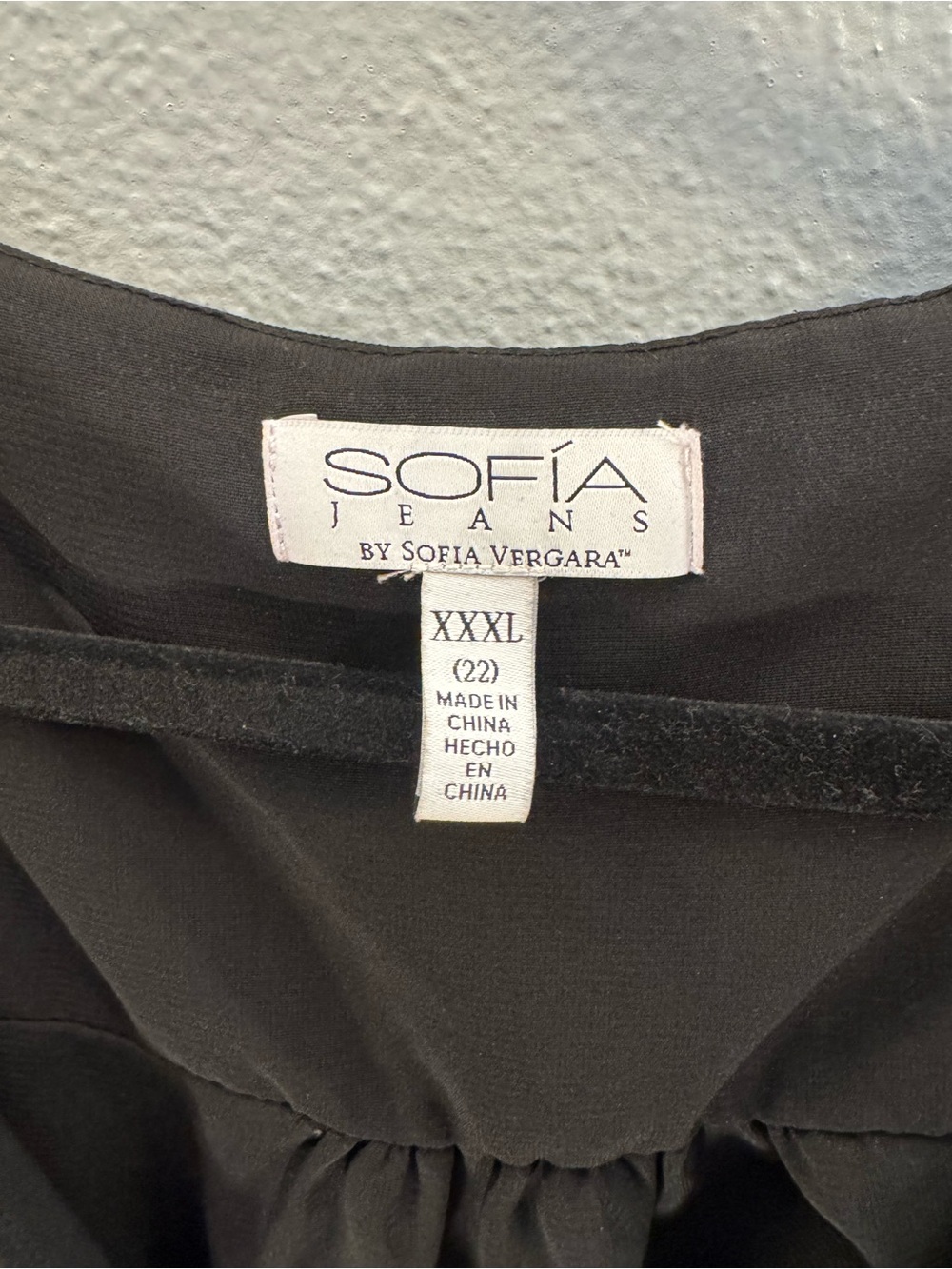sofia by sofia vergara Black V-Neck Sleeveless Gathered Waist Dress - Picture 5 of 5